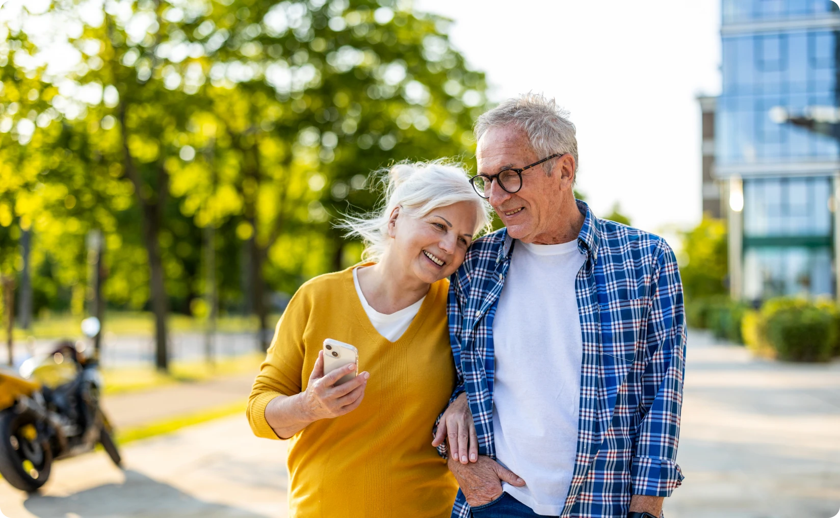 Senior couple enjoying a sunny day